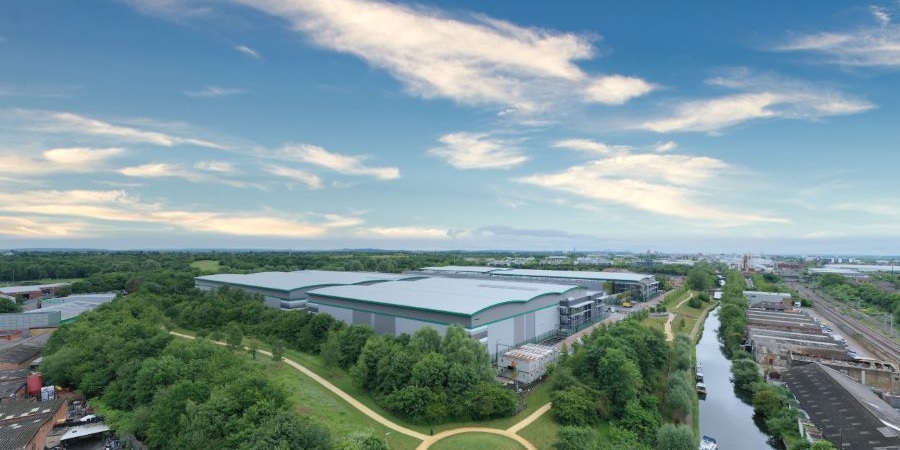 Aerial view of Virtus Stockley Park Campus LON 5, 6, 7, 8 data centres